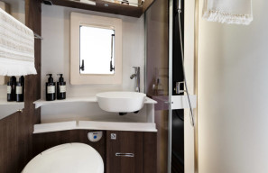 Galéria produktu Benimar Amphitryon 961  - Amigo 