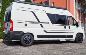 Galéria produktu Adria TWIN AXESS 600SP  - Karavanea 