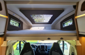 Galéria produktu Adria CORAL XL 670 SL  - Ralph 