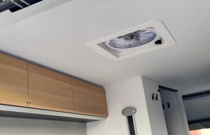 Galéria produktu ADRIA Twin 640SGX 60Y  - Karavanea 